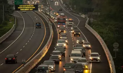 Lebaran, mesin ekonomi pengalir manfaat dari kota hingga desa Lebaran, mesin ekonomi pengalir manfaat dari kota hingga desa