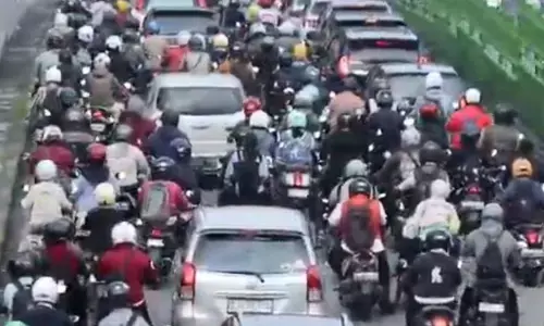 Arus kendaraan di Jaktim kembali macet usai libur Lebaran
