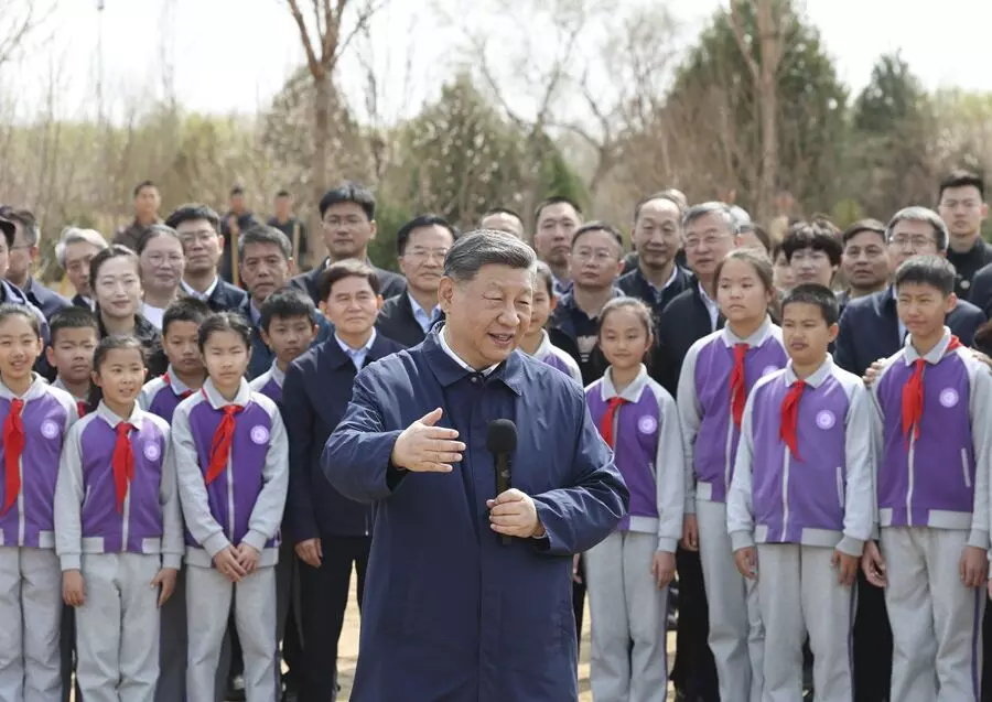 Xi Jinping: Perlunya menambah keindahan alam agar warna dasar modernisasi ala Tiongkok semakin cerah Xi Jinping: Perlunya menambah keindahan alam agar warna dasar modernisasi ala Tiongkok semakin cerah