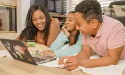 Pemerintah ajak orang tua dan anak tegur platform tak patuh PP Tunas