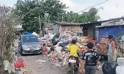 Krisis pengangkutan, TPS Rawadas dipenuhi sampah setinggi 4 meter