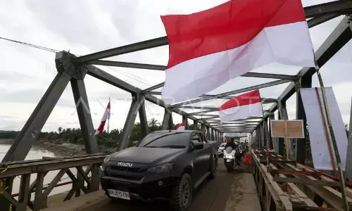 Polisi terapkan lintas satu arah di jembatan darurat Bireuen