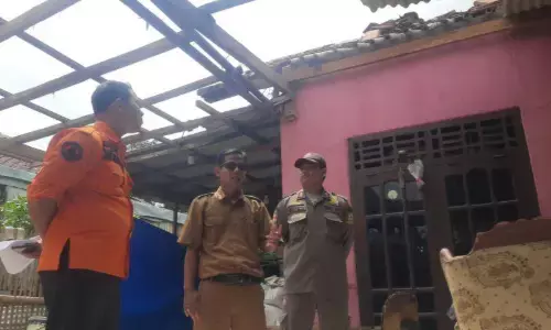 Puting beliung rusak 27 rumah di Bekasi