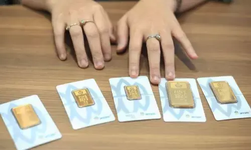 Harga emas UBS-Antam-Galeri24 di Pegadaian awal April ini kompak naik Harga emas UBS-Antam-Galeri24 di Pegadaian awal April ini kompak naik