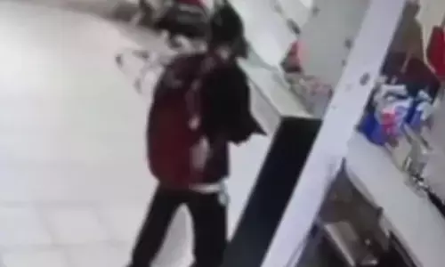 Viral seorang nenek diduga curi televisi di ruko kawasan Jatinegara