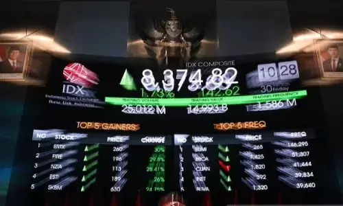 IHSG menguat dipicu pernyataan Trump bahwa AS siap akhiri konflik