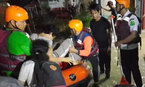 BPBD kerahkan personel evakuasi warga terdampak banjir di Sungai Deli