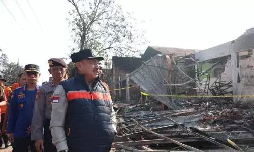 Pemkot Bekasi tanggung biaya pengobatan 14 korban kebakaran SPBE
