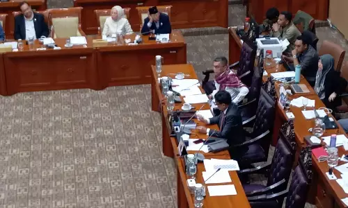 Hinca Panjaitan soroti dugaan fasilitas mobil Bupati Karo ke Kejari Karo