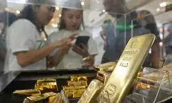 Harga emas UBS-Galeri24 turun, Antam naik di Pegadaian Jumat pagi