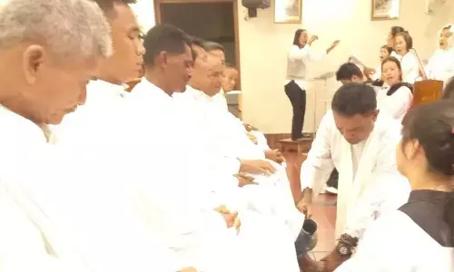 Gereja Mentok: Kamis Putih momentum menguatkan semangat melayani