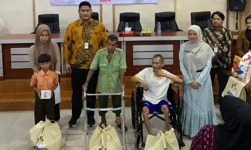 Sebanyak 102 penyandang disabilitas di Langkat terima alat bantu dari Kemensos Sebanyak 102 penyandang disabilitas di Langkat terima alat bantu dari Kemensos
