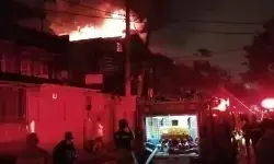 Korsleting listrik hanguskan gudang onderdil motor di Cengkareng