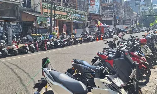 Pengunjung sampaikan pro dan kontra terkait parkir di Blok M Square