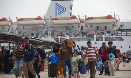 Arus balik dan ancaman bonus demografi di kota besar