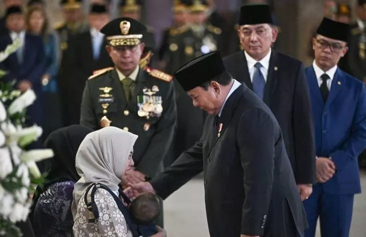 Prabowo kecam keras aksi keji gugurkan tiga prajurit TNI di Lebanon Prabowo kecam keras aksi keji gugurkan tiga prajurit TNI di Lebanon