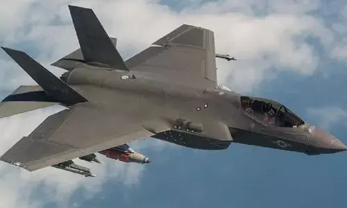 Kopilot pesawat AS jatuh di Iran dievakuasi ke Kuwait Kopilot pesawat AS jatuh di Iran dievakuasi ke Kuwait