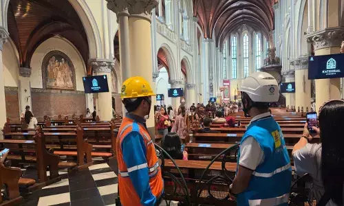 PLN jaga listrik stabil, perayaan Paskah di Katedral Jakarta berjalan lancar