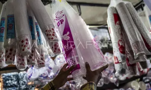 Pemerintah bahas mitigasi dampak kenaikan harga plastik