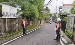 Kendaraan yang parkir liar di Pasar Rebo sudah dipindahkan usai viral