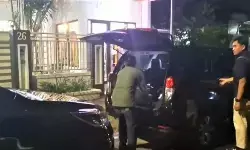 KPK geledah rumah Kepala Diskominfo Kota Madiun terkait kasus Maidi KPK geledah rumah Kepala Diskominfo Kota Madiun terkait kasus Maidi