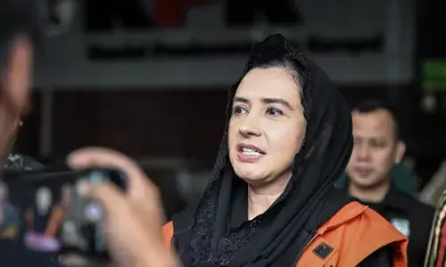 KPK mulai panggil saksi kasus Fadia Arafiq KPK mulai panggil saksi kasus Fadia Arafiq