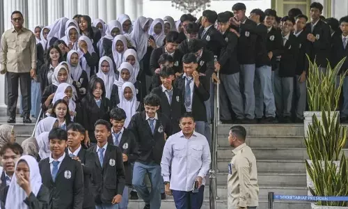 Siswa SMK 19 Jakarta antusias perdana injakkan kaki di Istana Presiden