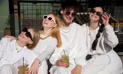 Tren fashion anak muda 2026, gaya minimalis dan clean makin dominan