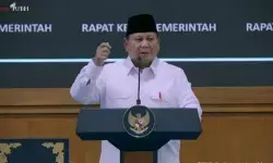 Prabowo turunkan biaya haji 2026 Rp 2 juta, pangkas antrean jadi 26 tahun Prabowo turunkan biaya haji 2026 Rp 2 juta, pangkas antrean jadi 26 tahun