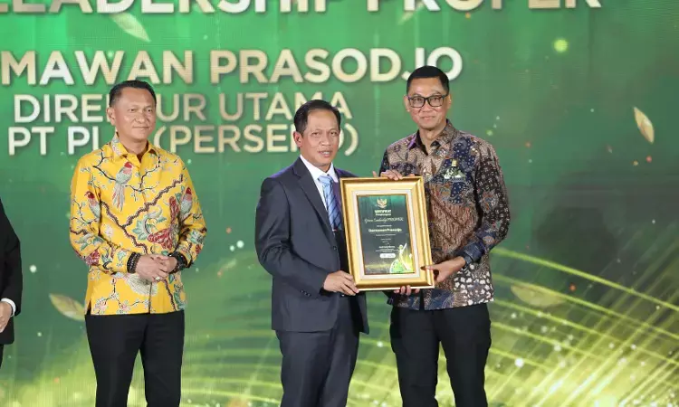 Dirut PLN raih Green Leadership, Perseroan borong 11 PROPER Emas 2025