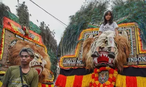 Mendukung pemajuan kebudayaan nasional melalui Dana IndonesiaRaya Mendukung pemajuan kebudayaan nasional melalui Dana IndonesiaRaya