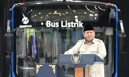 Dorong industri EV, Prabowo resmikan pabrik VKTR di Magelang
