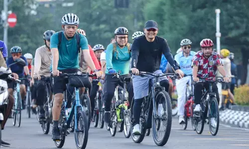 Hemat energi, Gubernur Ahmad Luthfi berangkat ke kantor naik sepeda