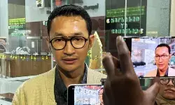 KPK periksa pegawai Bea Cukai untuk dalami uang dari pengusaha rokok