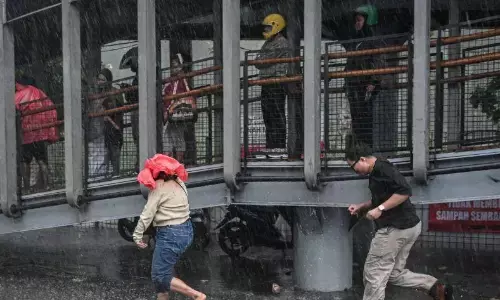 BMKG: Sirkulasi siklonik di Samudra Hindia Laut Banda picu hujan lebat