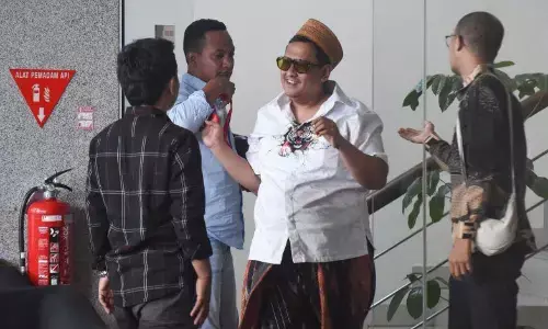 KPK periksa pengusaha rokok Haji Her terkait pengurusan cukai