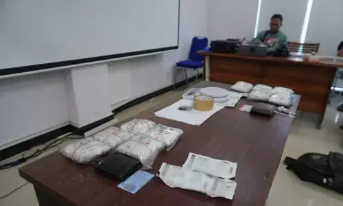 Petugas gagalkan penyeludupan 4 kilogram sabu di Bandara Pekanbaru