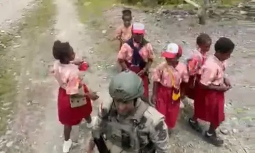 Satgas Damai Cartenz lakukan patroli di Kenyam Kabupaten Nduga, jaga stabilitas keamanan