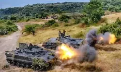 Prajurit Yontankfib 2 Mar pertajam kemampuan serangan Prajurit Yontankfib 2 Mar pertajam kemampuan serangan