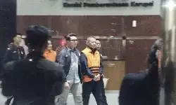 Pakai rompi tahanan KPK, Bupati Tulungagung ucapkan mohon maaf