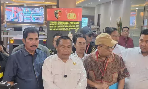 Presidium Kebangsaan 08: Laporan terhadap Saiful Mujani dan Islah Bahrawi bentuk pembelajaran Presidium Kebangsaan 08: Laporan terhadap Saiful Mujani dan Islah Bahrawi bentuk pembelajaran