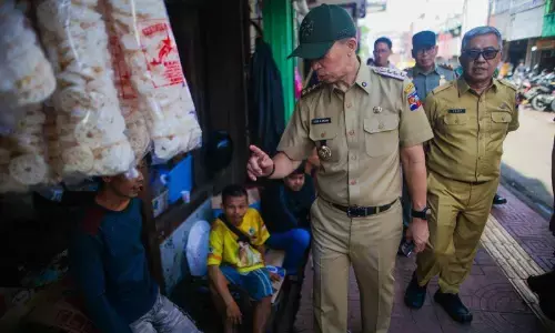 Pemkot Bogor tertibkan dan tata PKL di kawasan Surya Kencana