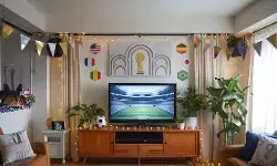 Setup ruang TV nyaman nobar Pildun 2026 di rumah
