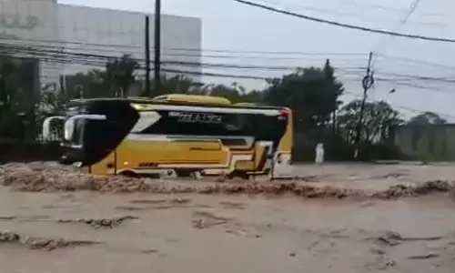 Banjir landa jalur Pantura Kudus - Pati, arus lalin tersendat