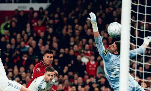 Manchester United telan kekalahan 1-2 ketika jamu Leeds United