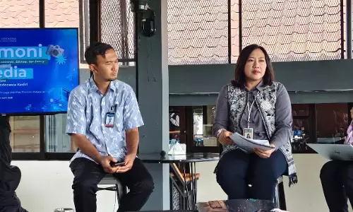 Usung spirit sinkronisasi, BI Kediri sosialisakan Program ‘Harmoni’ perkuat sinergitas media Usung spirit sinkronisasi, BI Kediri sosialisakan Program ‘Harmoni’ perkuat sinergitas media