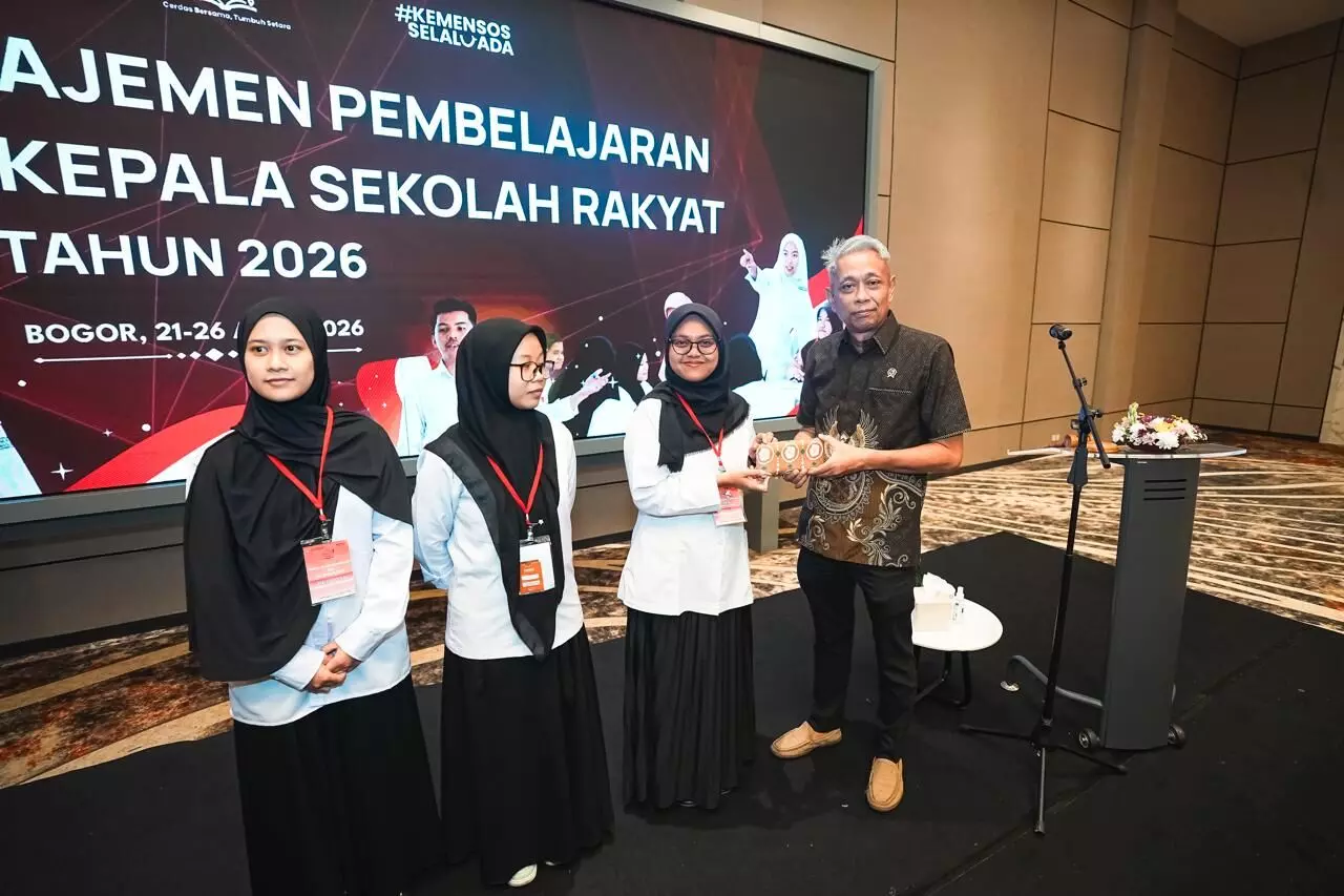 Wamensos tegaskan Sekolah Rakyat jembatan emas keluar dari kemiskinan